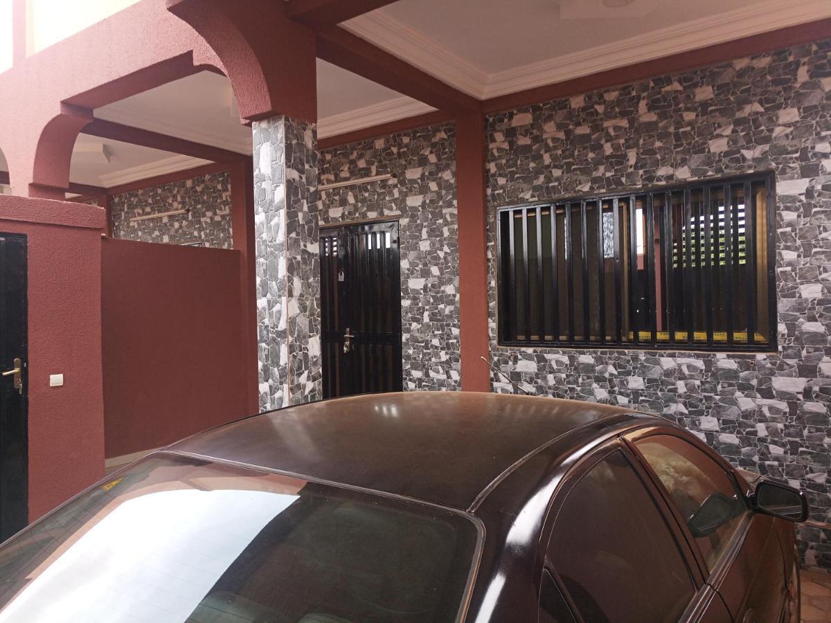 Residence Lynda Prestige Ouagadougou Exterior photo